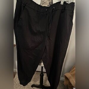 Women’s Levi’s Jogger Pants